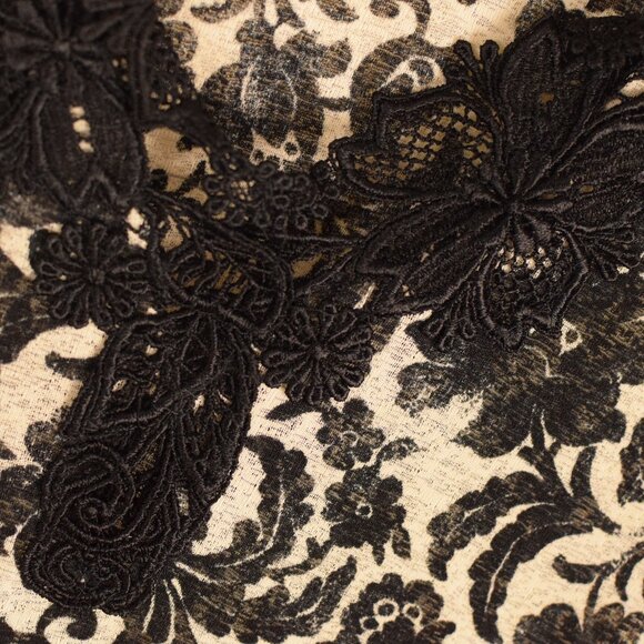 Karen Kane Lace Embroidered Floral Top Dark Romantic Date Night Whimsical Goth S - Picture 4 of 9